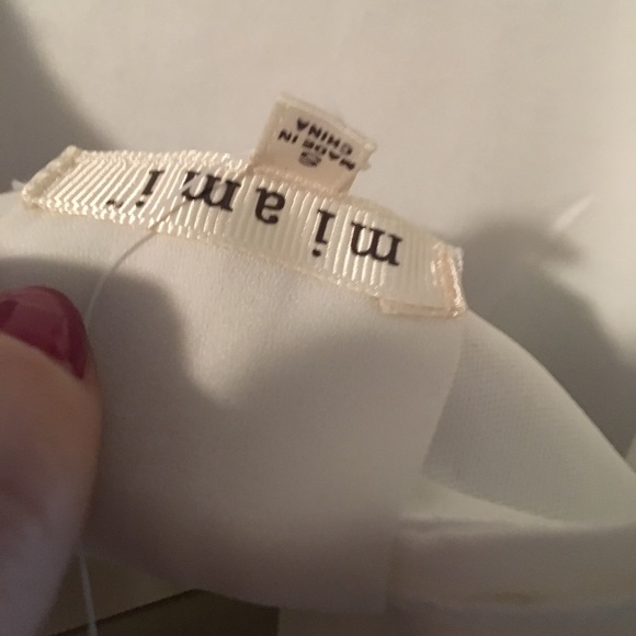 White dress with bow accent - Picture 3 of 5