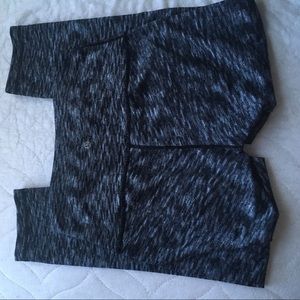 Lululemon high waisted Wunder Under 7/8 legging