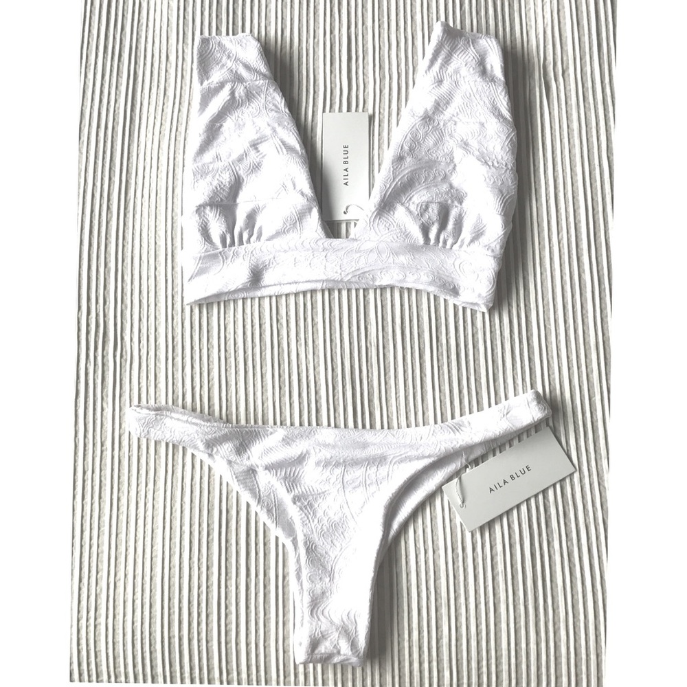 🔥AILA BLUE 2 PIECE BIKINI SET🔥NWT🔥