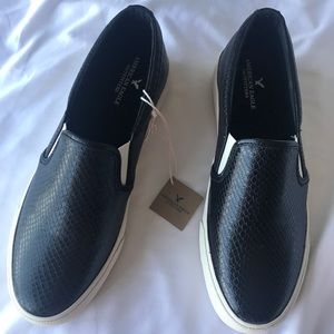 American Eagle Slip On's