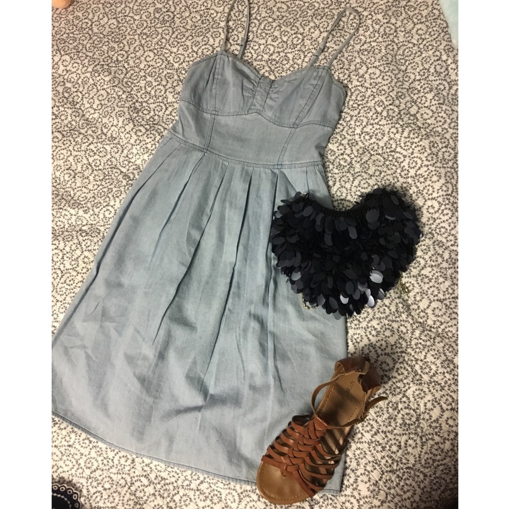 So-Women's Kohl's denim like dress with pockets!