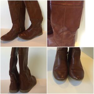 Chestnut brown riding boots