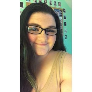 Meet your Posher, Abby