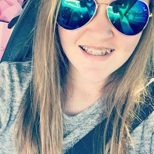 Meet your Posher, Brooke