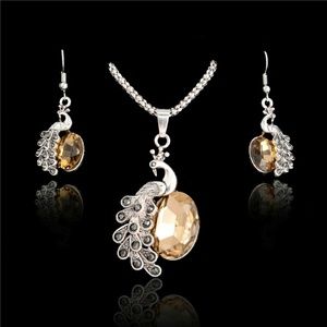 Necklace and earring set