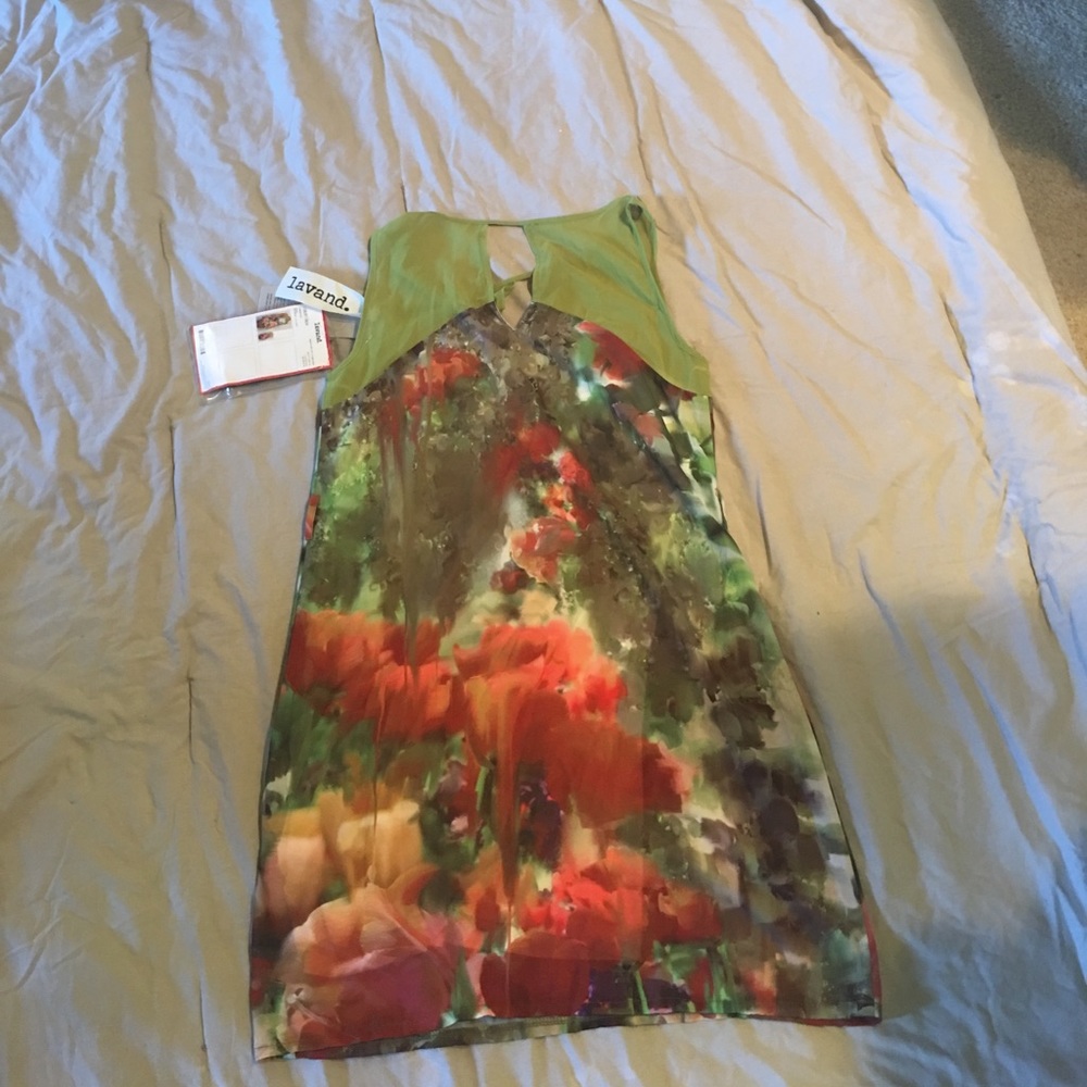Dress - Picture 2 of 2