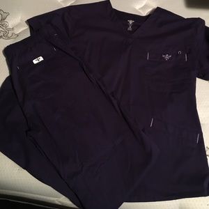 Med Couture scrub set