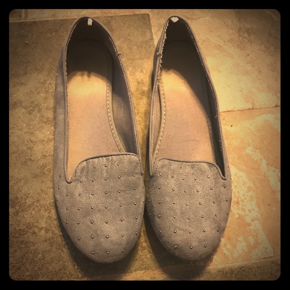 Gray Old Navy Flats