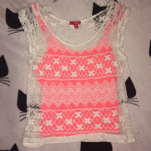 Pink Lace Croptop - Picture 1 of 4
