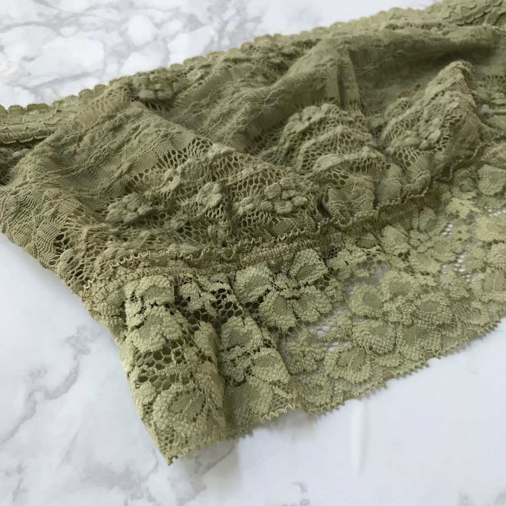 [Free People] Lace Bralette - Picture 2 of 4