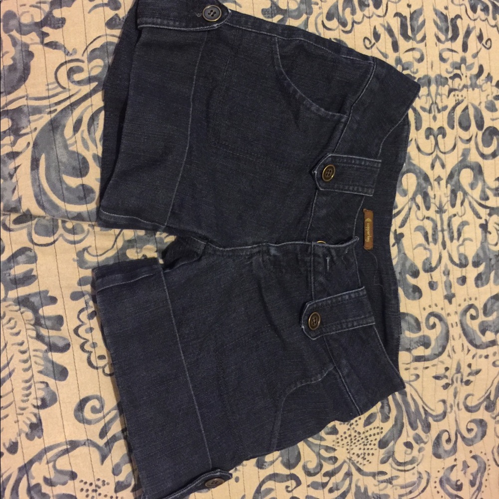 Large button denim shorts size 3