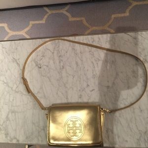 Tory Burch cross body with remove able strap!