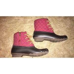 Sperry quilted rain boots