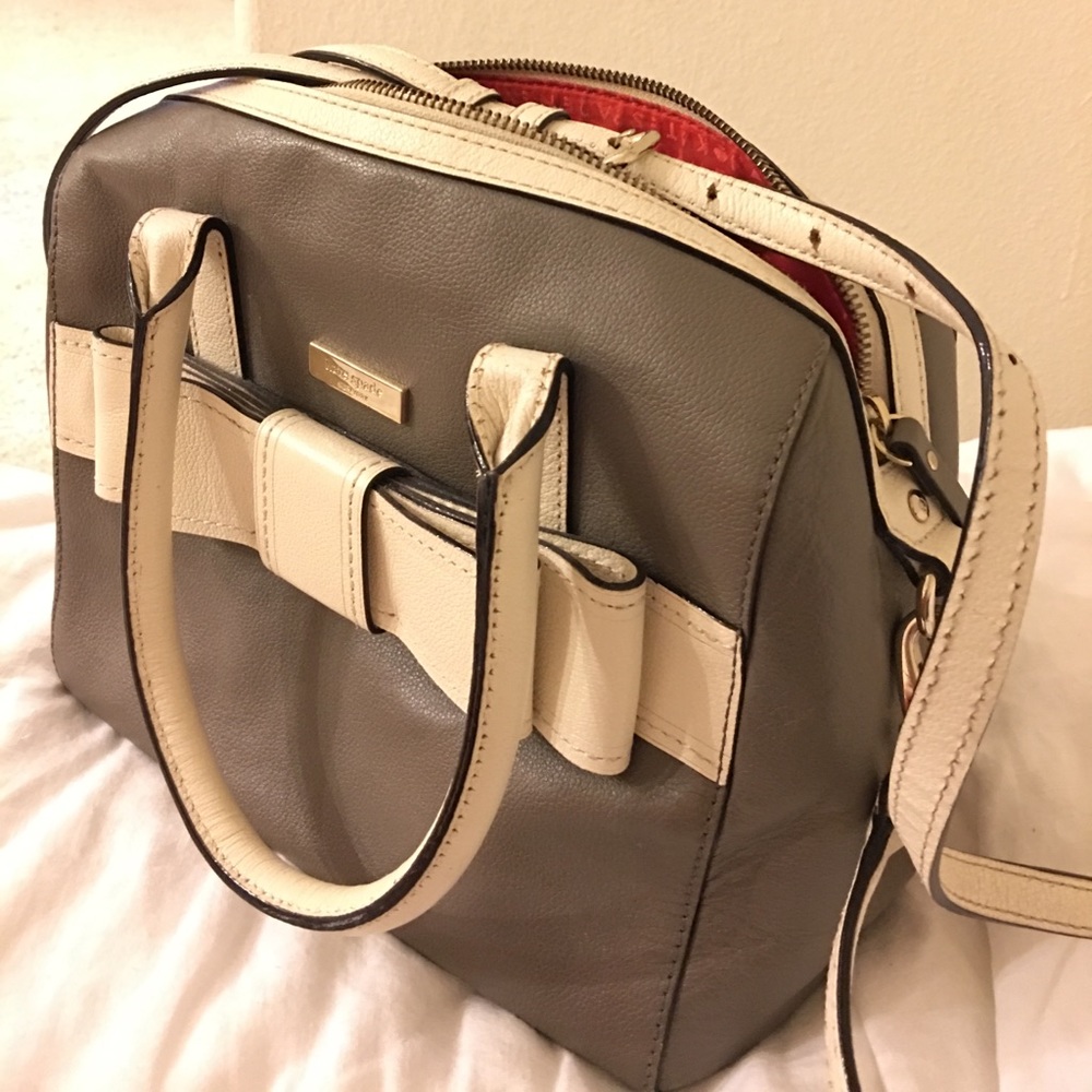 KATE SPADE Alice Court Kaiya / comes with strap