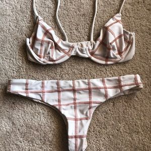 acacia sandy's manhattan set