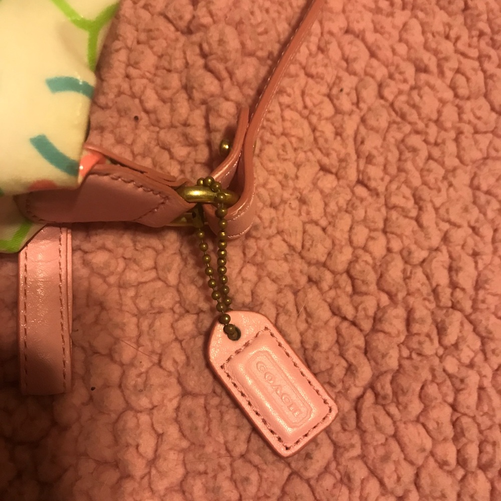 Small Authentic Coach Handbag - Picture 2 of 5