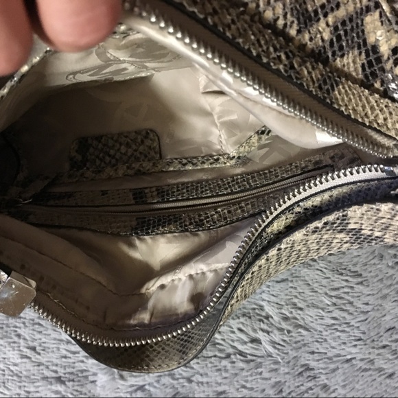 Authentic Michael Kors leather python print bag - Picture 7 of 8