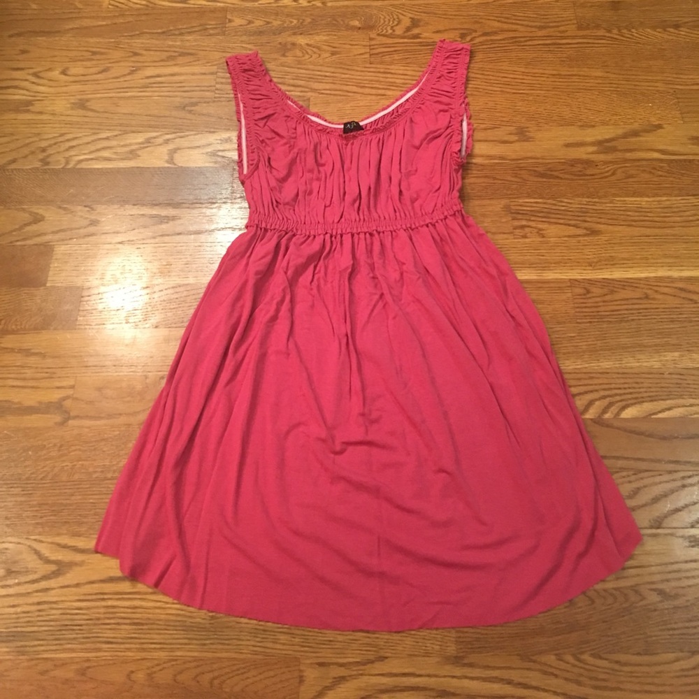 Olian maternity top