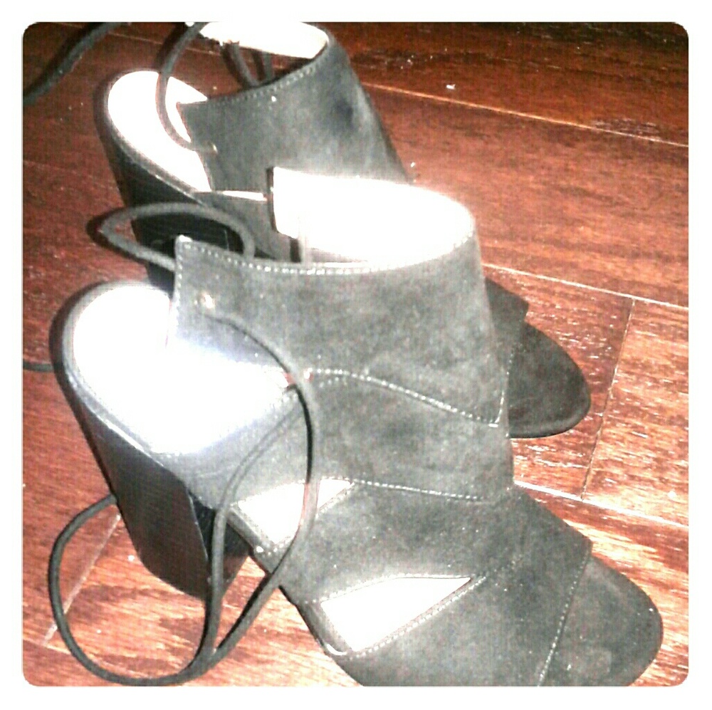 Macy's Black Suede Lace Up Heel Size 8