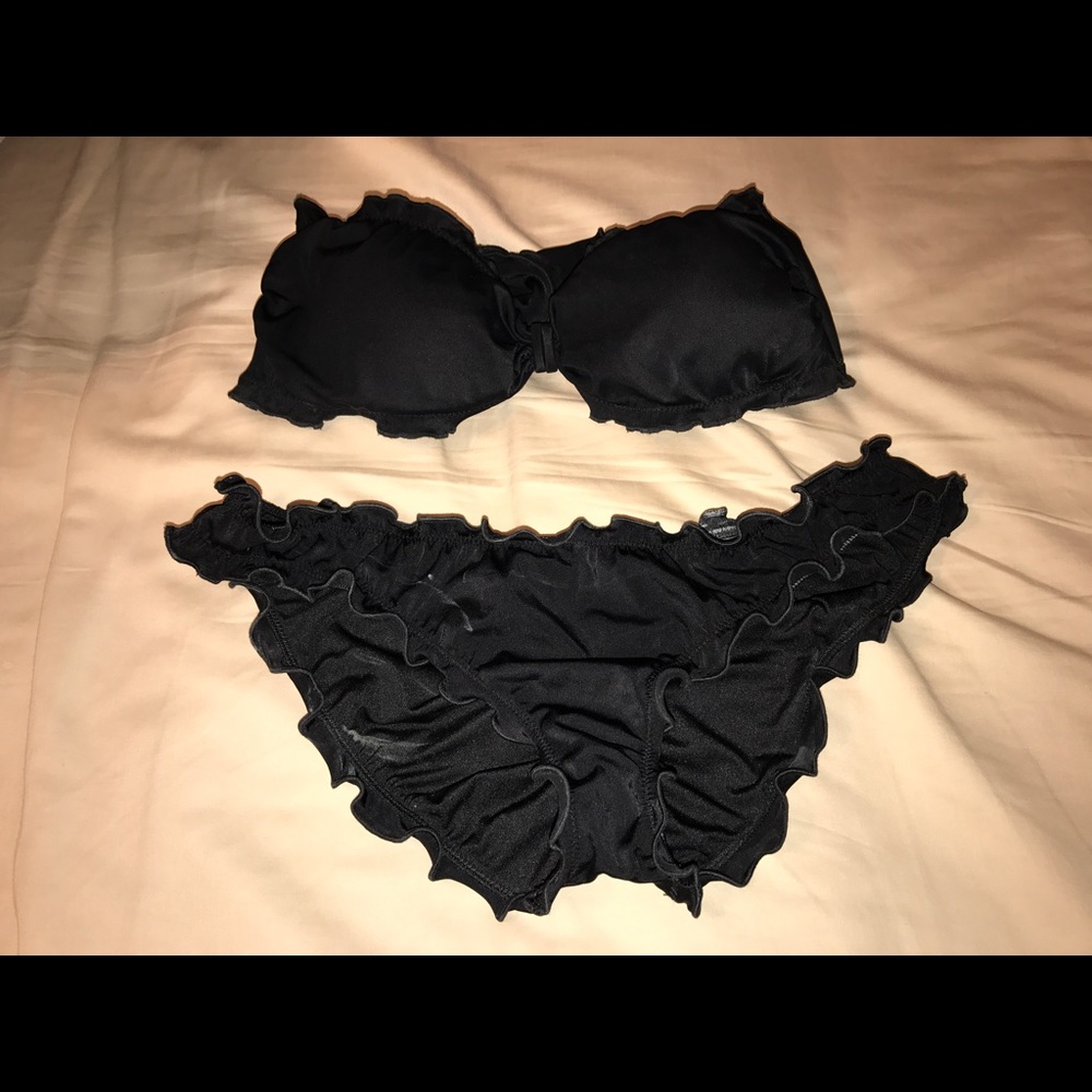 Victoria Secrets very cheeky bikini