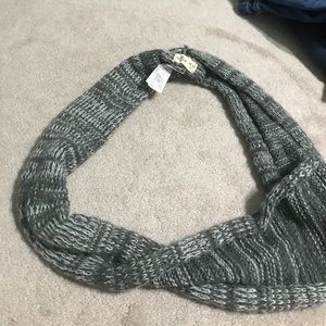 Infinity scarf