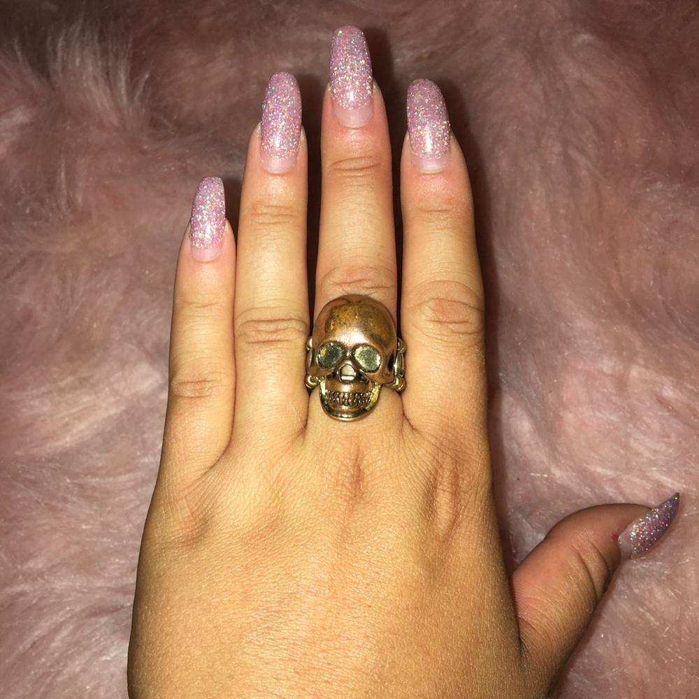 skull ring