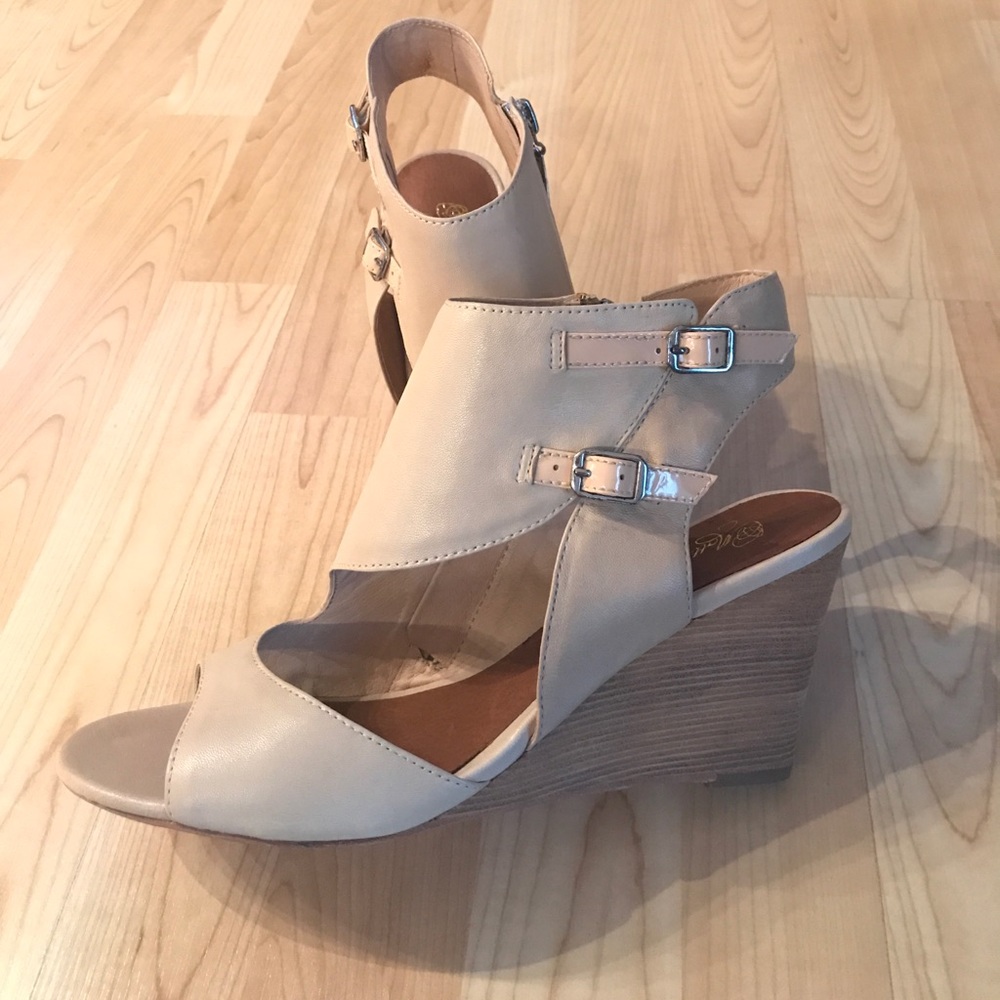 ♦️Donating 9/15 buy by end of day♦️Matt Bernson