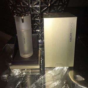 Amore Pacific Makeup - Skin Renewal Serum Amore Pacific Makeup - Skin Renewal Serum