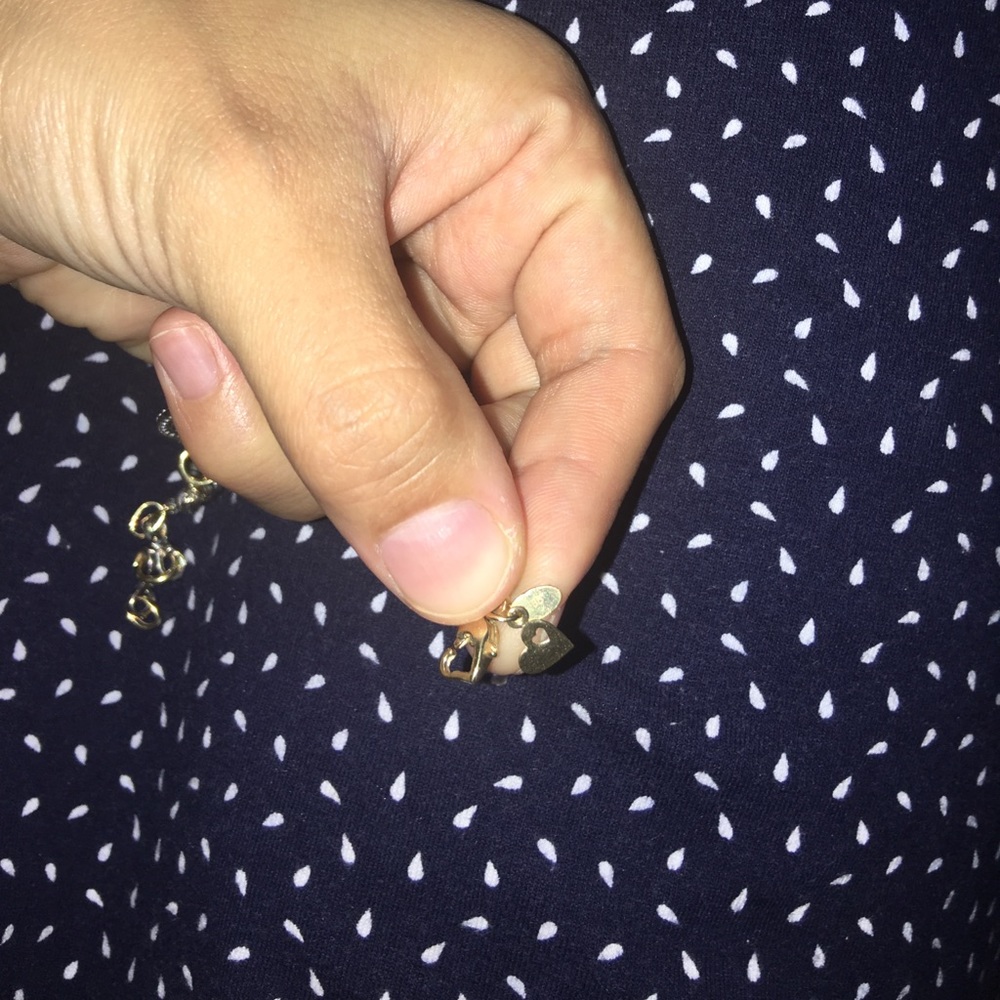 its gold - Picture 4 of 4