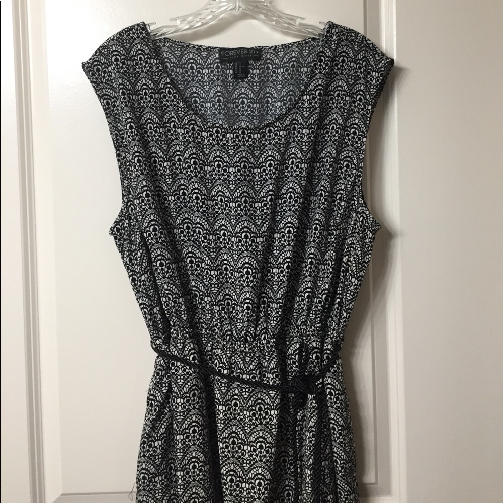 Patterned dress WITH pockets