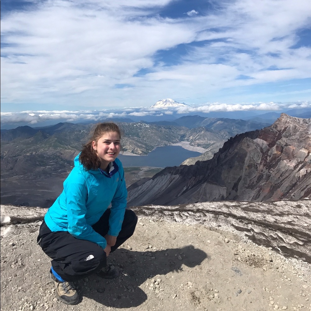Meet your Posher, Lindsey - Picture 1 of 1
