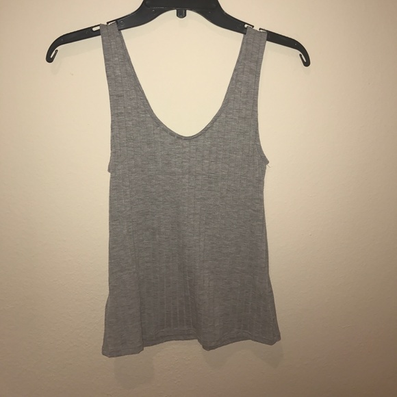 Gray top - Picture 2 of 2