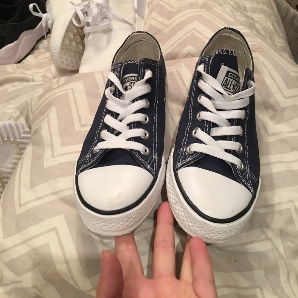 Navy converse