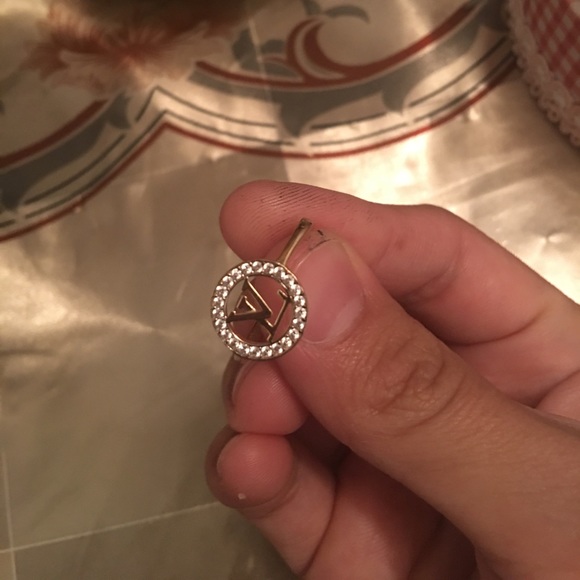 ring - Picture 2 of 2