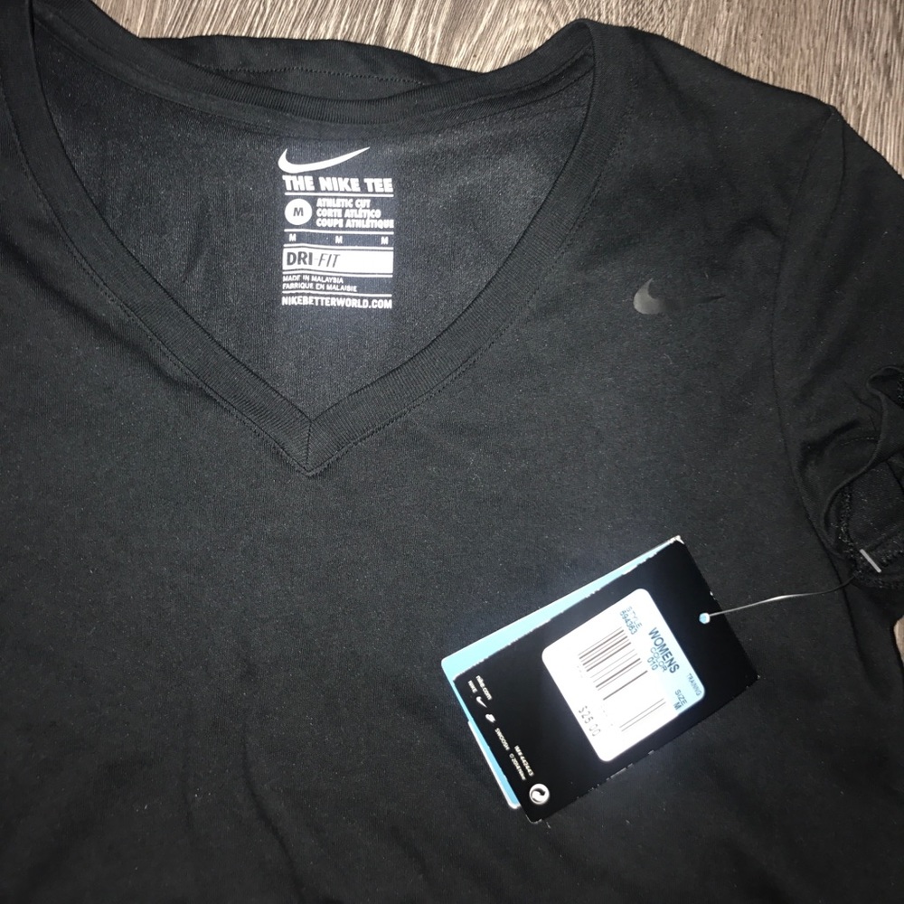 Nike tee