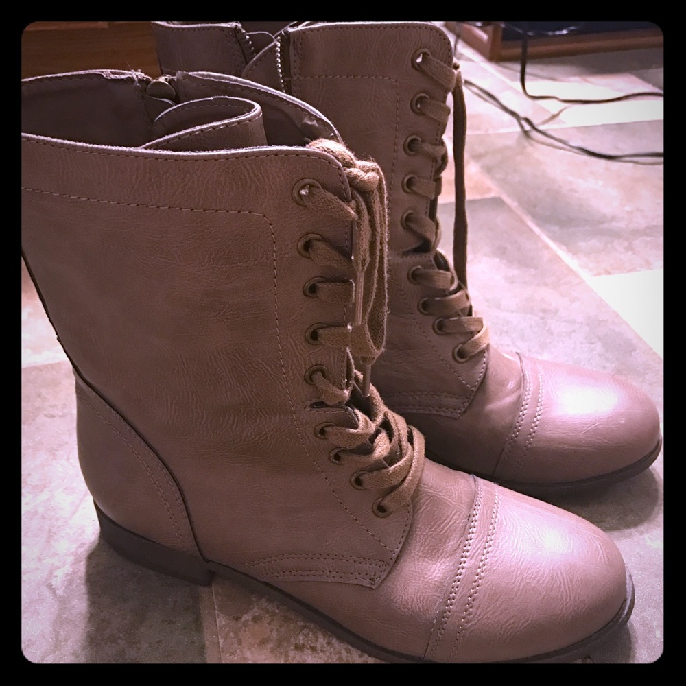 Brown Rampage Boots - Perfect for Fall