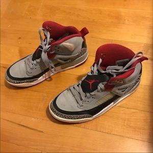 Jordan Spizike Wolf Grey/Gym Red(SOLD)