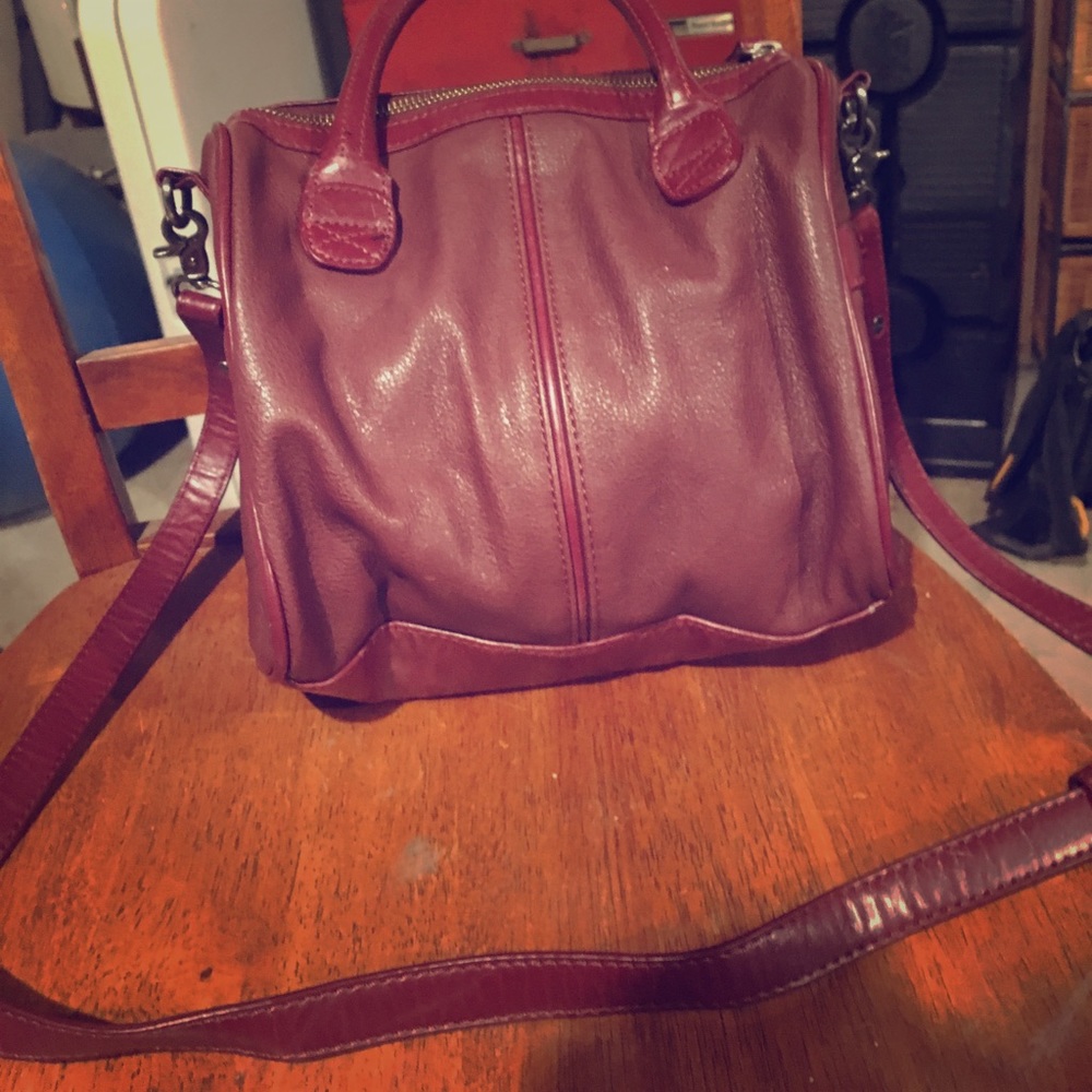 Small/medium burgundy leather Zara cross body bag