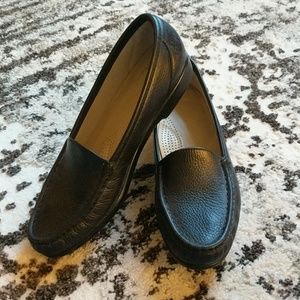 9.5 N Leather Black Sas Loafers