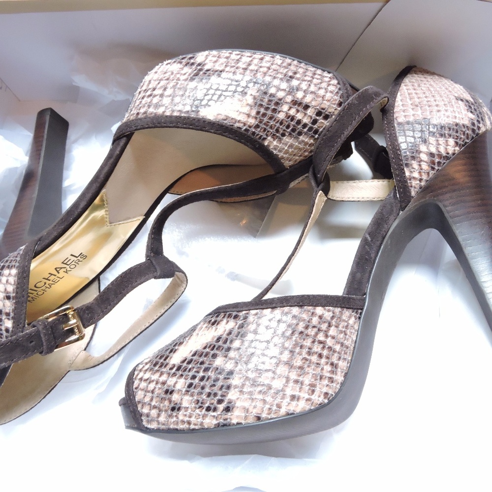 CLARE T STRAP