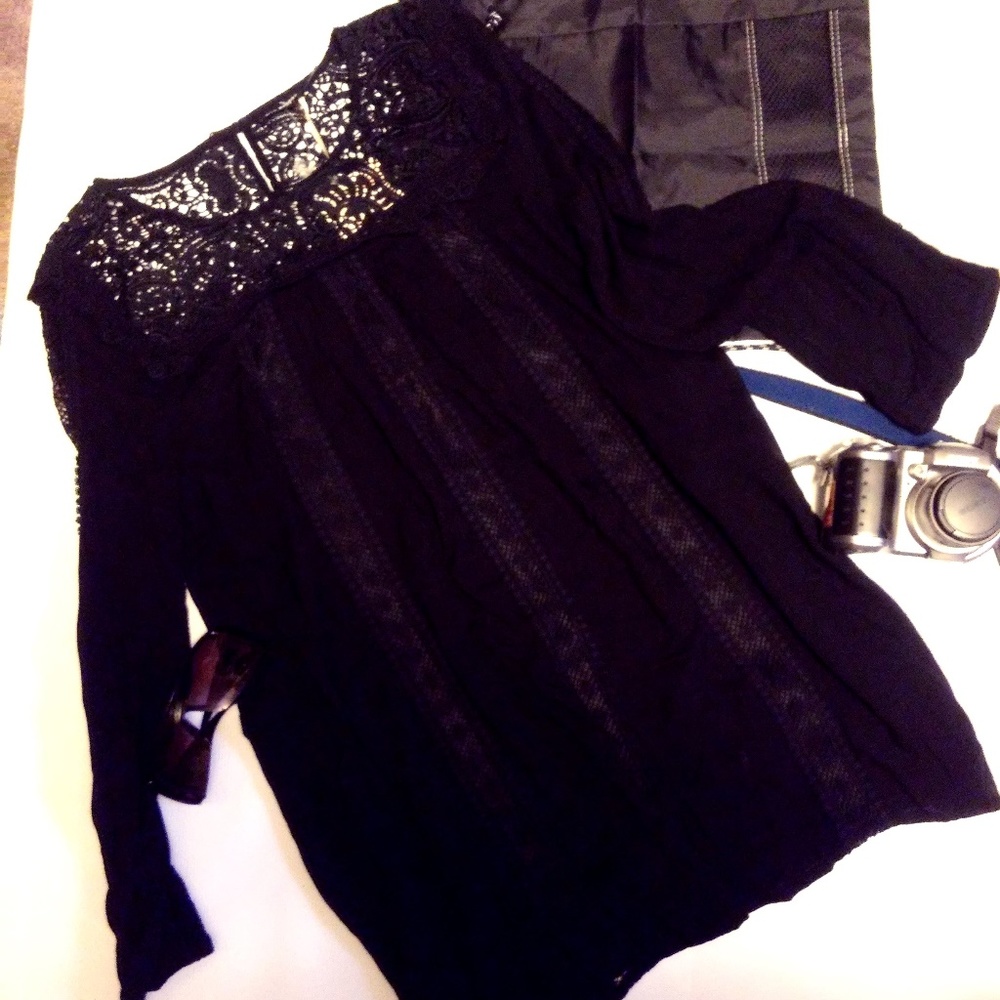 Blu Pepper Black Lace Crochet Tunic Size L