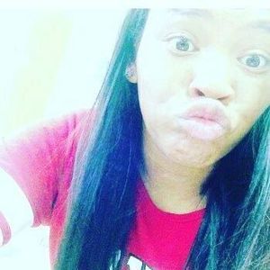 Meet your Posher, Shantaviaa