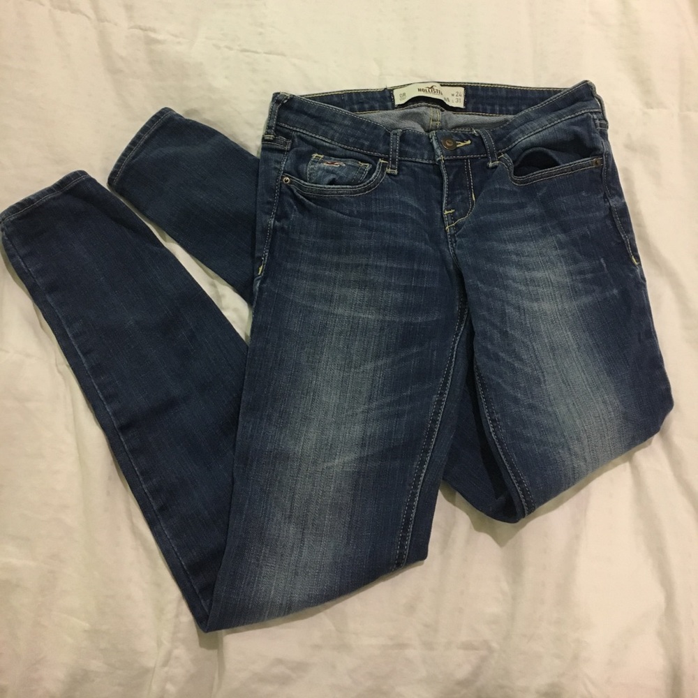 Hollister skinny jeans!!