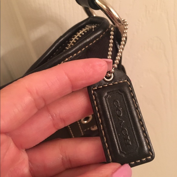 COACH black/silver accent small bag - Picture 4 of 7