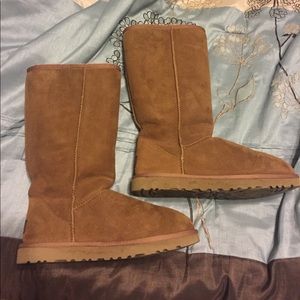 Tall brown Ugg boots