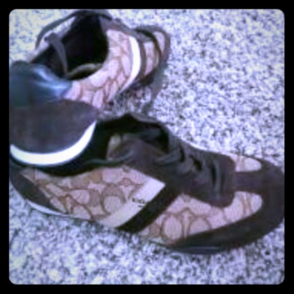 Coach gym shoes
