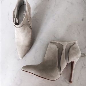 Reiss Bay dove grey suede ankle boots booties pump