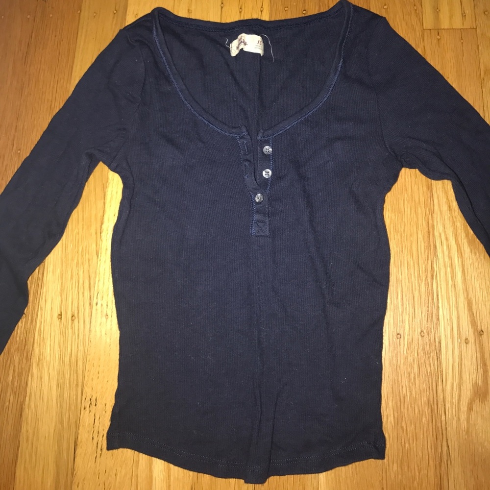 Hollister 3/4 Button tight fitting long sleeve