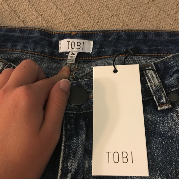 NWT Tobi Distressed Skinnies - Picture 6 of 8