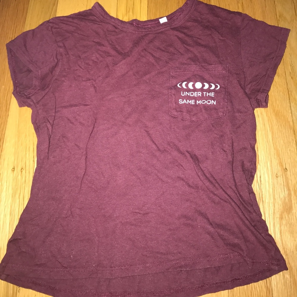 Graphic Tee "Under the Same Moon"